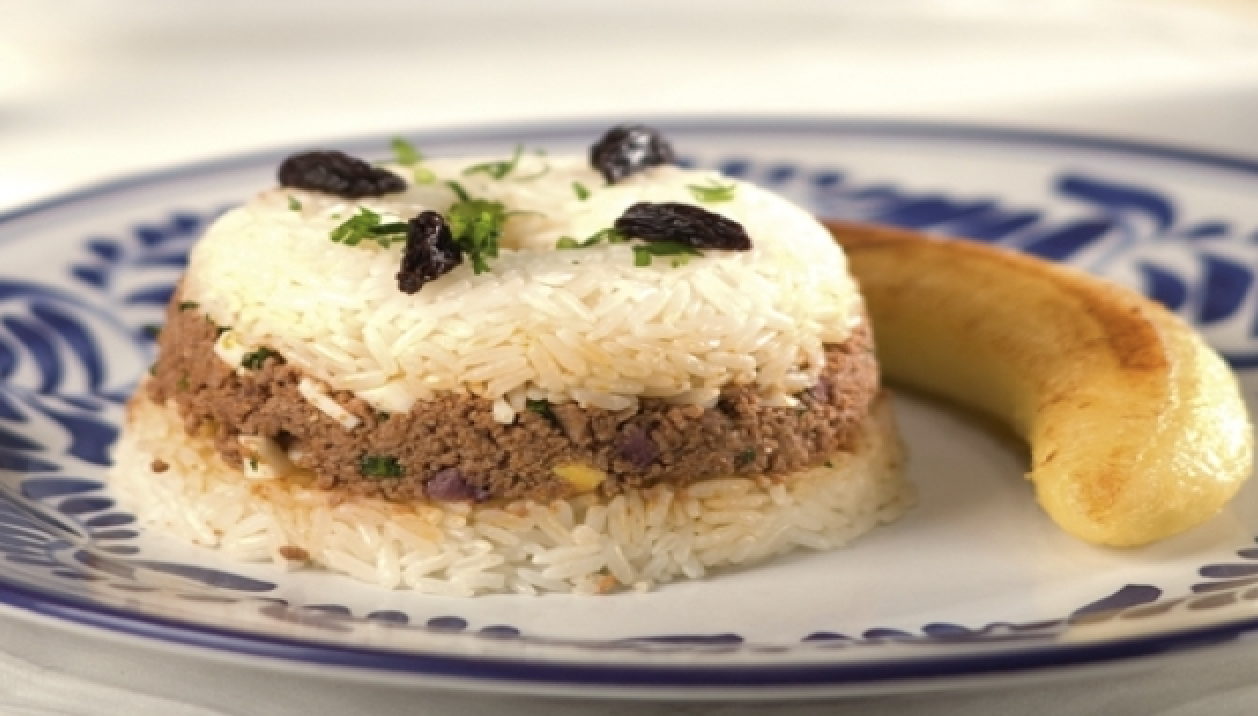 Arroz Tapado: Una Delicia Peruana que No Puedes Perderte